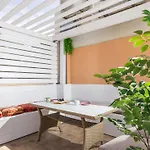 Petra Marina Hostel *