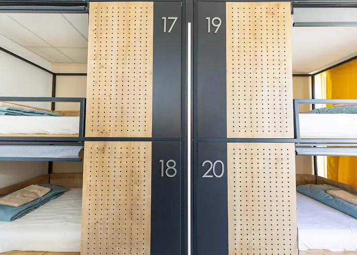 Petra Marina Hostel Ντουμπρόβνικ