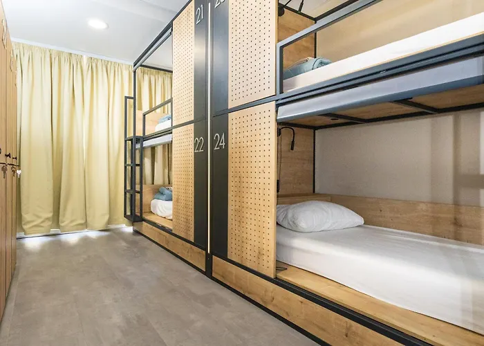 Auberge de jeunesse Petra Marina *